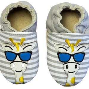 NWT CLASSICZ GIRAFFE SHADEZ STRIPES GREY Shoes